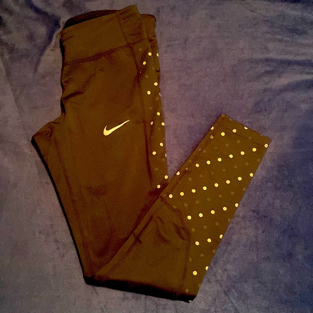 Woman’s Nike legging